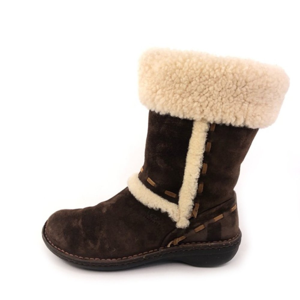 UGG Elijo Sheepskin Winter Boots 8